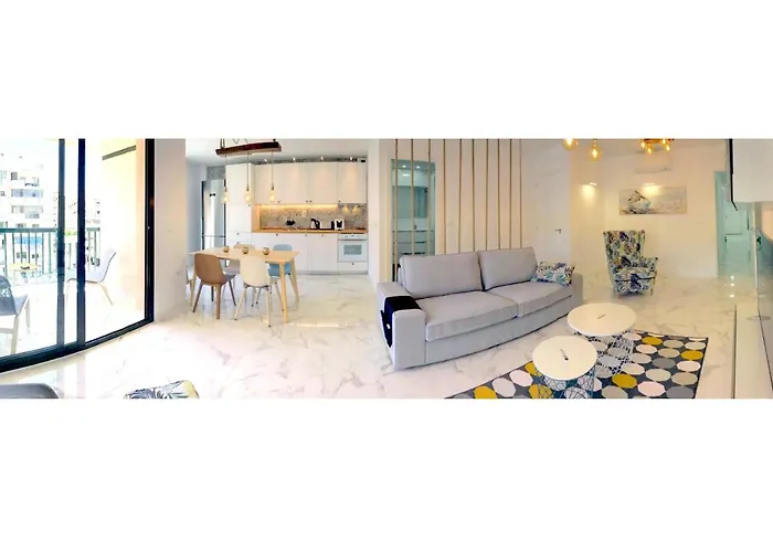 Lejlighed New 2br 100m-to-beach Free Parking *